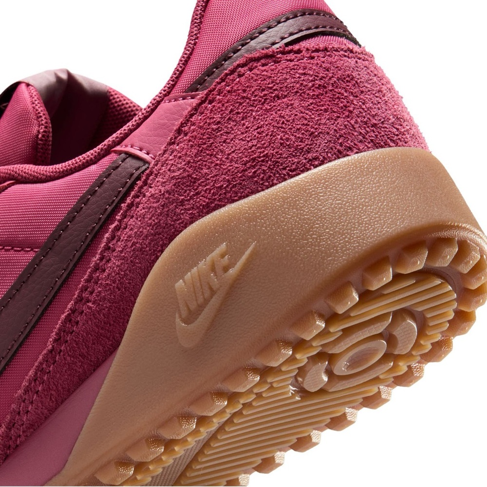 Nike Wmns Terra Manta Suede 'Sweet Beet Burgundy Crush' IM6484 600 - Picture 9 of 11